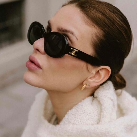 NEW!!! CELINE Sunglasses CL40194U 01A Authentic - Picture 1 of 16